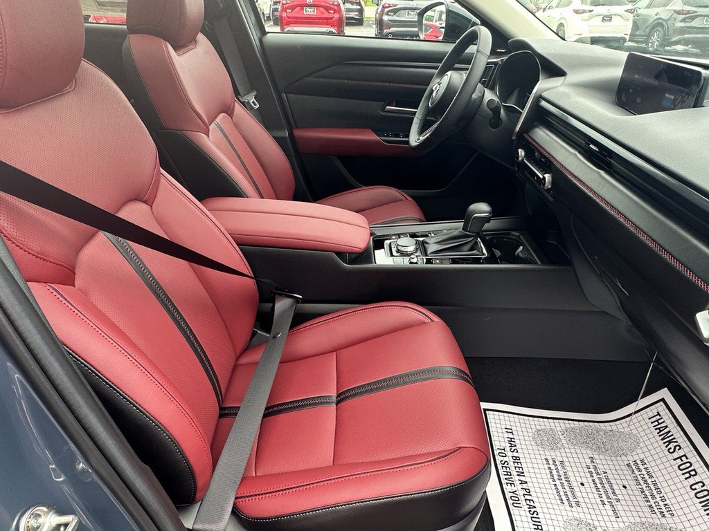 Certified 2025 MAZDA CX-50 AWD 2.5 Hybrid w/ Premium Pkg image 15