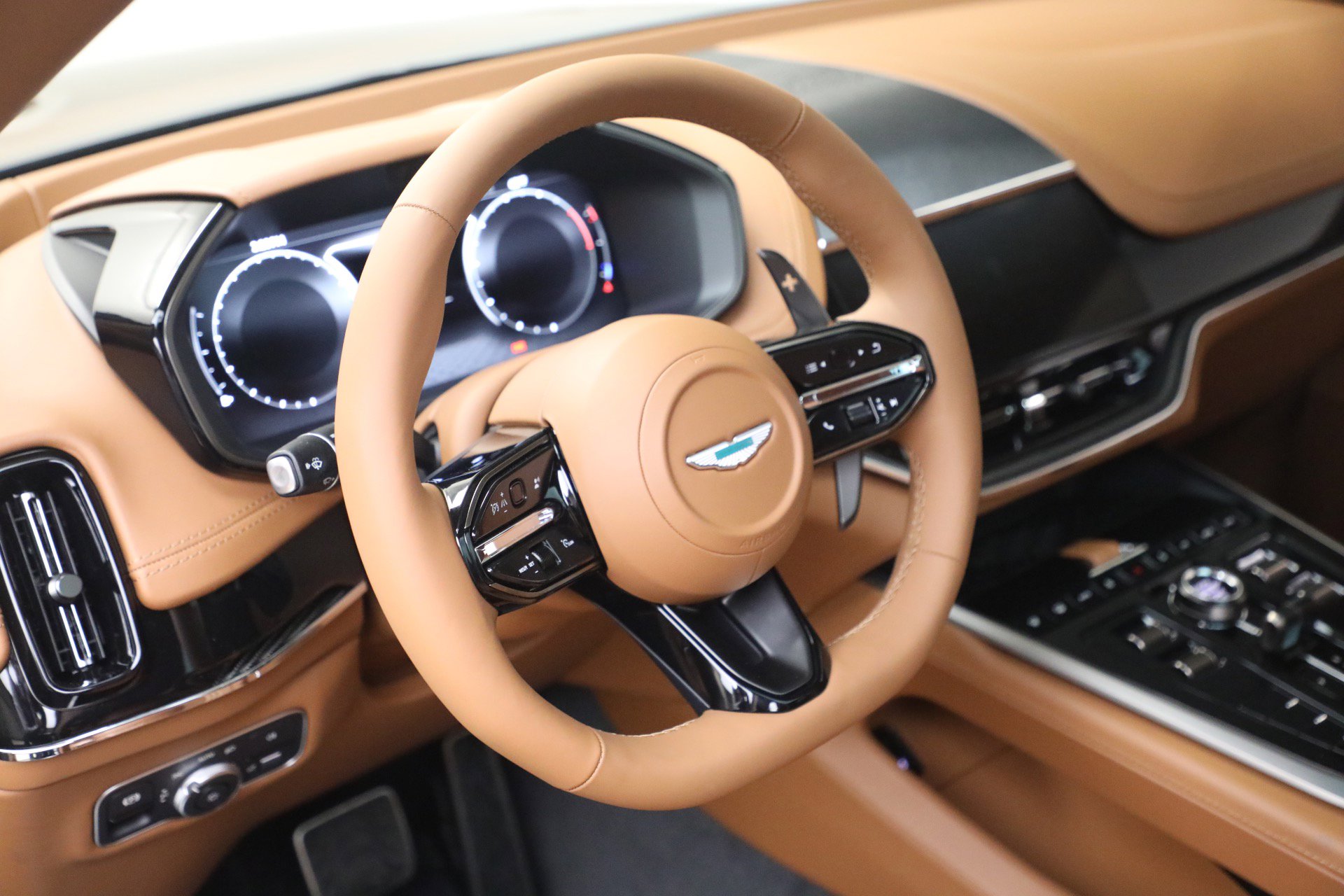 New 2026 Aston Martin DBX 707 AWD/4WD image 25