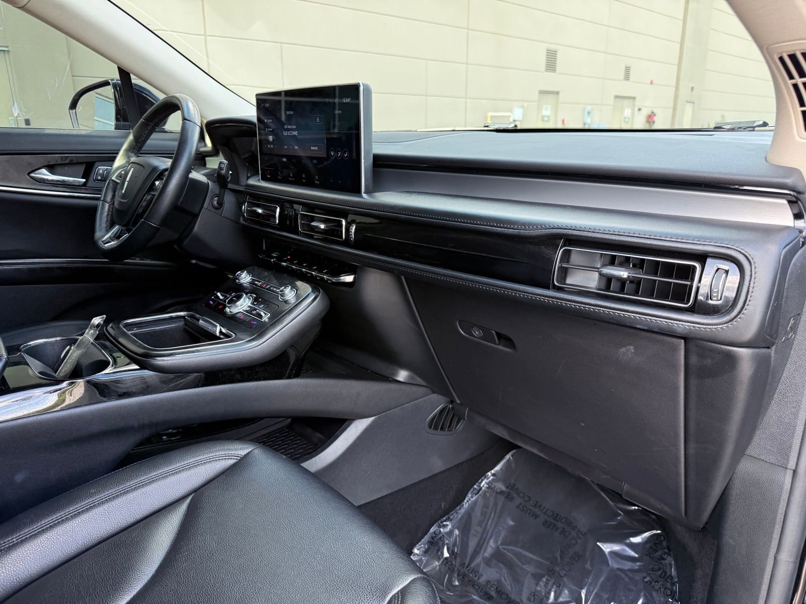 Used 2022 Lincoln Nautilus AWD image 24