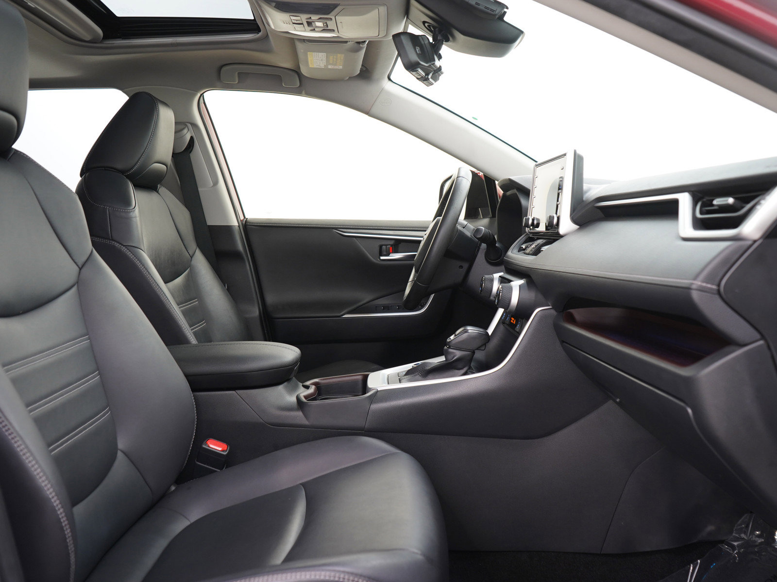 Used 2019 Toyota RAV4 Limited AWD/4WD image 11