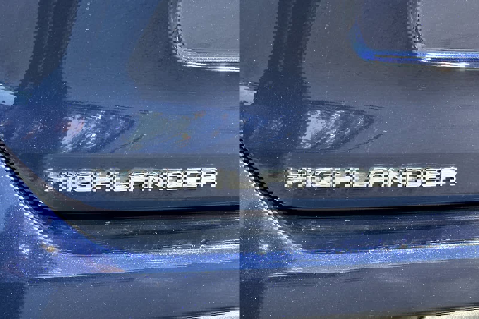 Certified 2023 Toyota Highlander L image 33