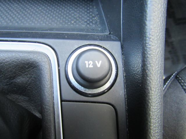 Used 2023 Volkswagen Jetta Sport image 46