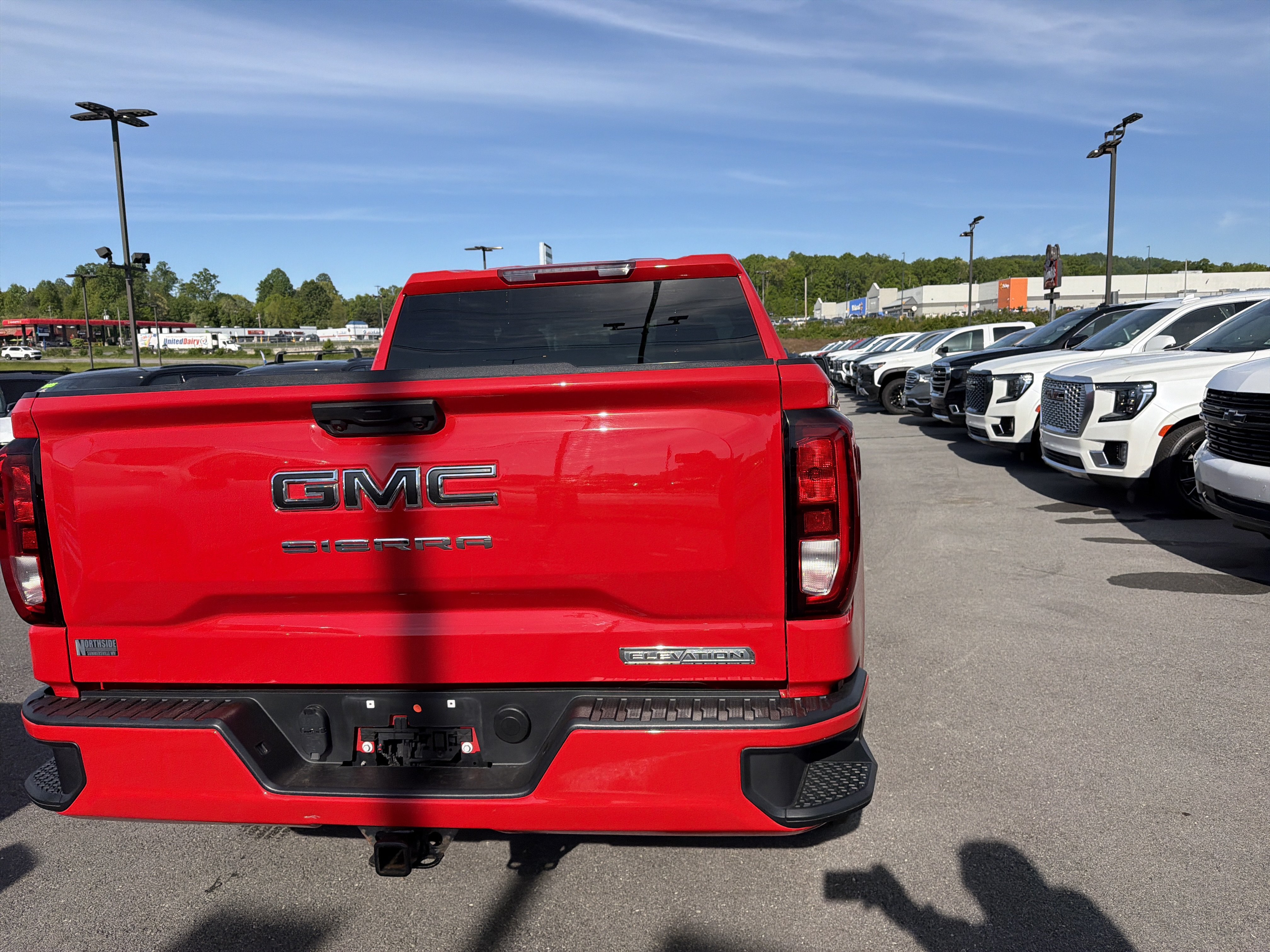 Used 2024 GMC Sierra 1500 Elevation AWD/4WD image 7