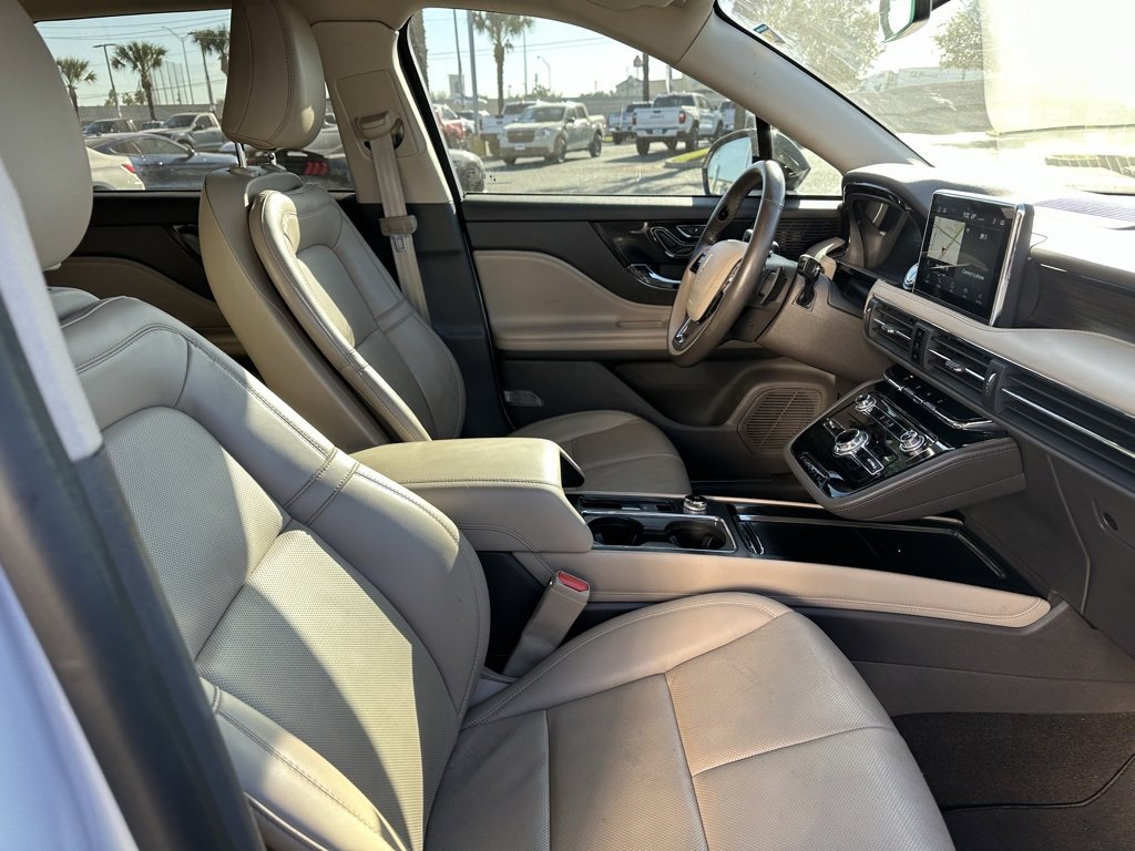 Used 2022 Lincoln Corsair Reserve w/ Elements Package image 21