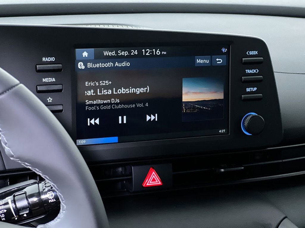 Used 2025 Hyundai Elantra Sport image 18