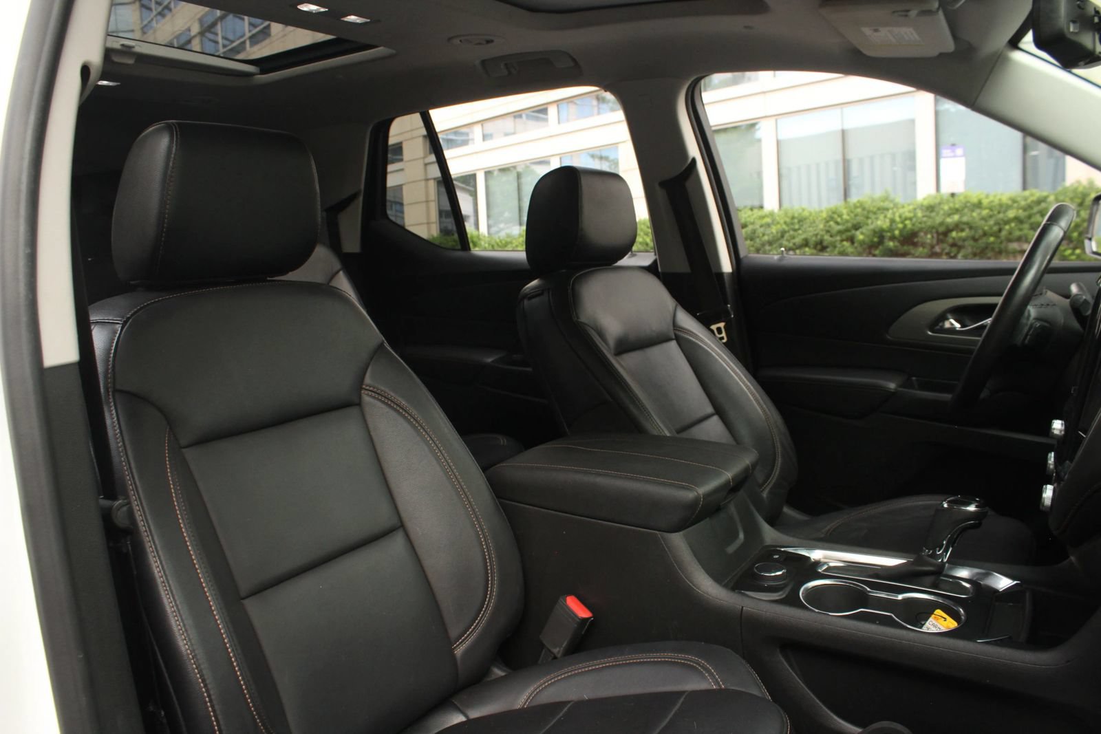 Used 2019 Chevrolet Traverse LT w/ LT Premium Package AWD/4WD image 28