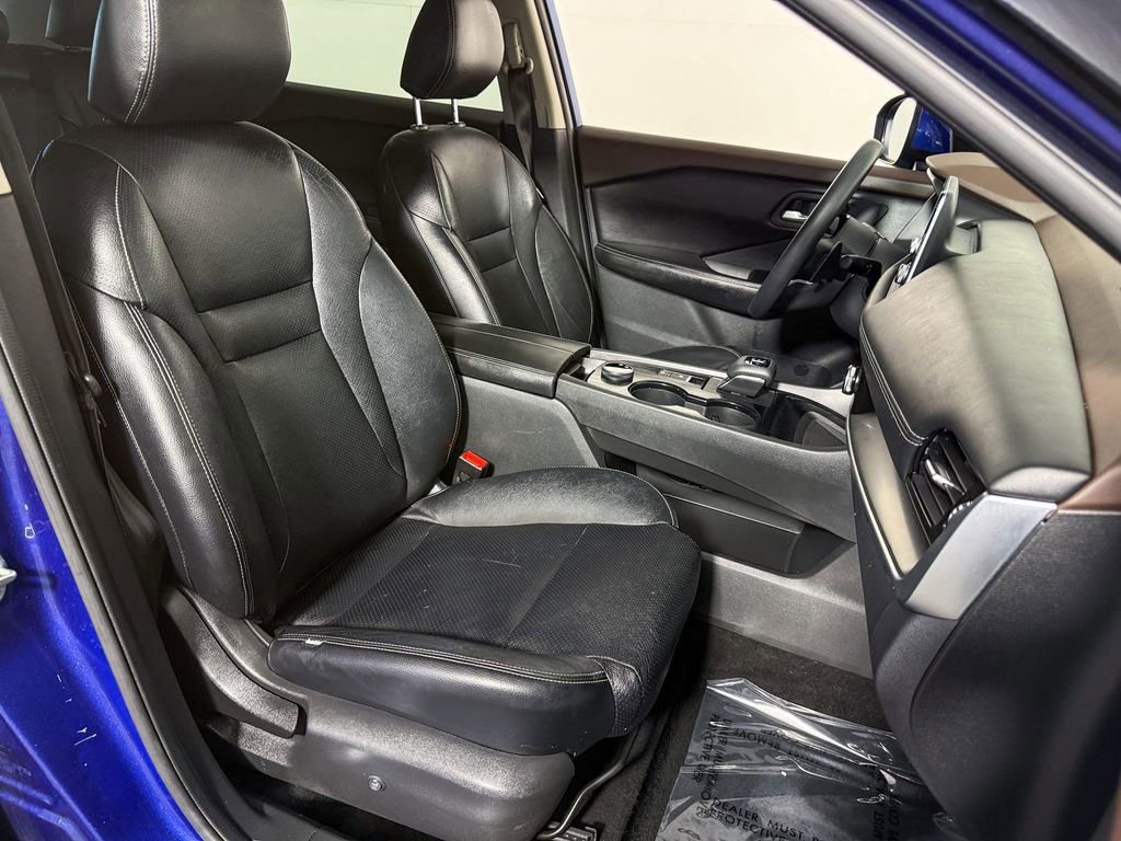 Certified 2021 Nissan Rogue SV AWD/4WD image 14