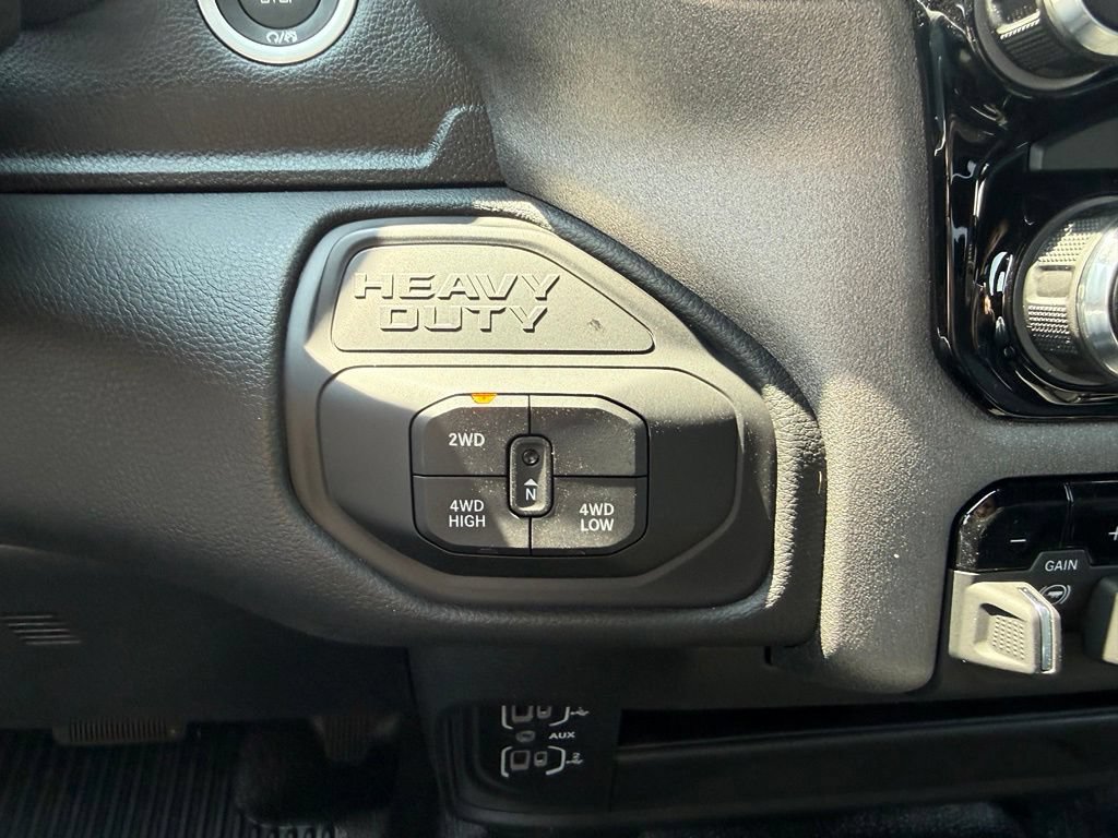 New 2026 RAM 3500 Tradesman w/ Chrome Appearance Group A AWD/4WD image 25