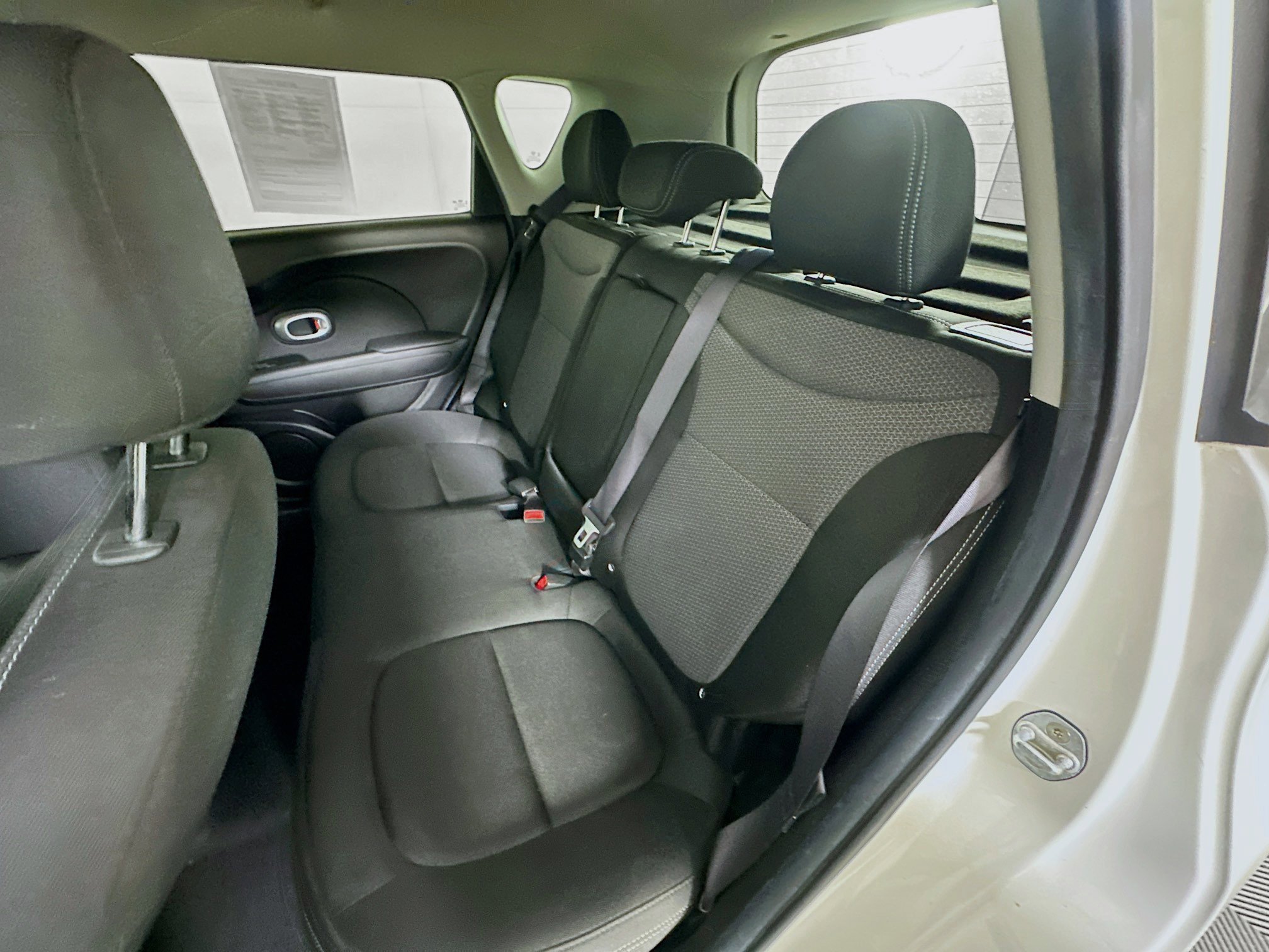 Used 2017 Kia Soul + image 26