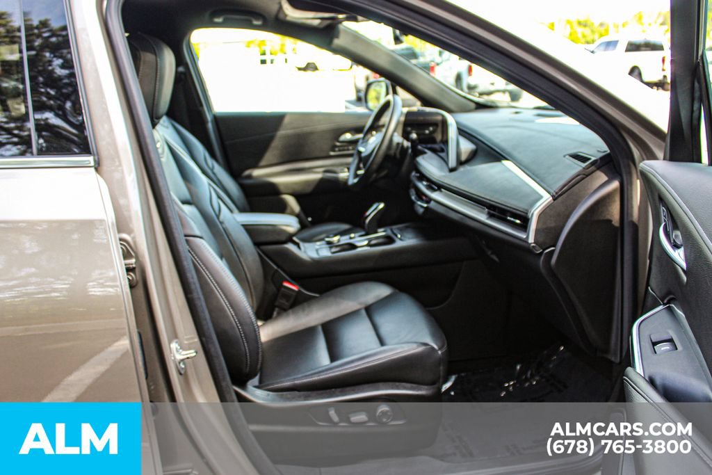 Used 2025 Cadillac XT4 Premium Luxury FWD image 18