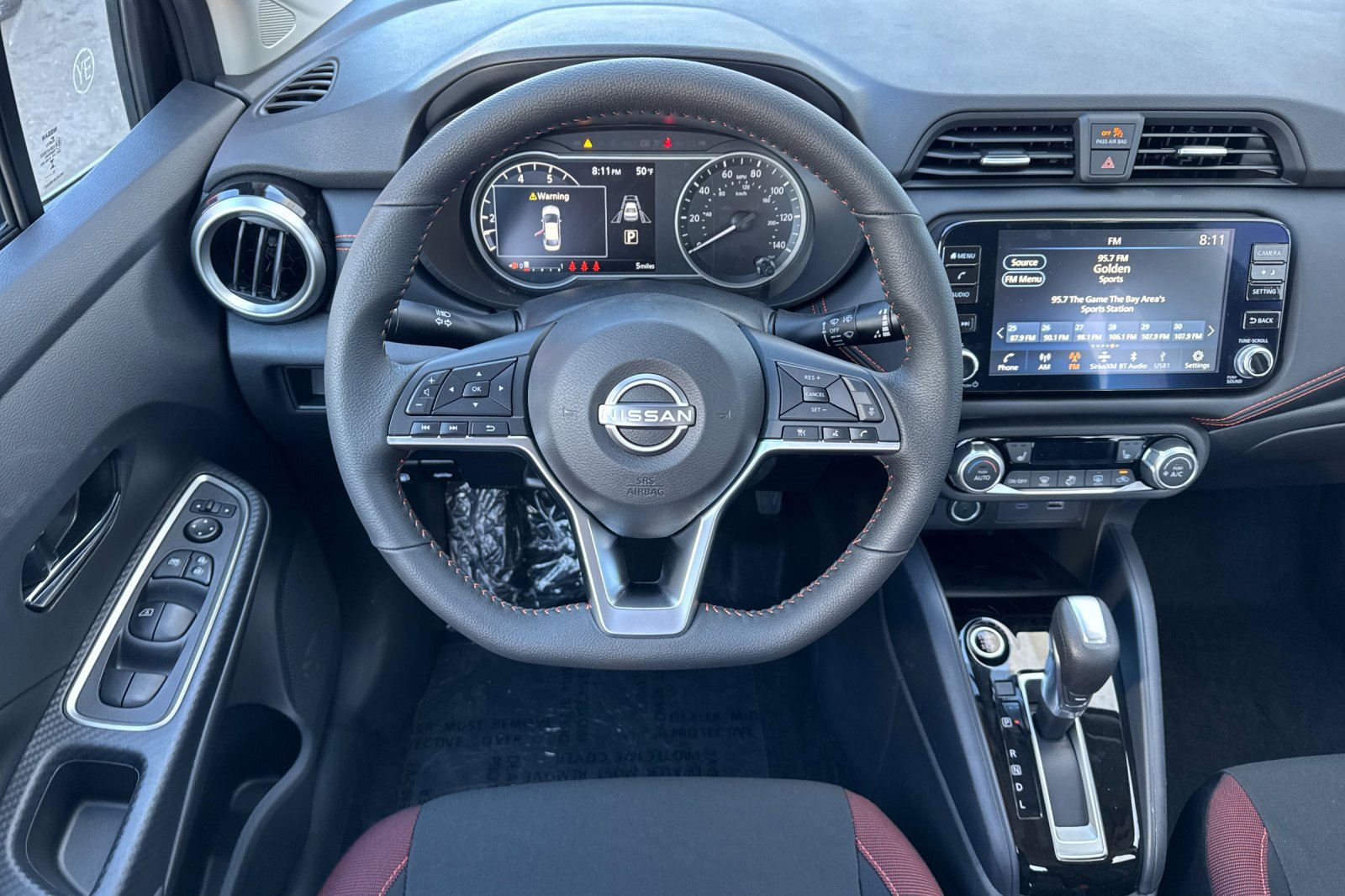 New 2025 Nissan Versa SR w/ Trunk Package image 11