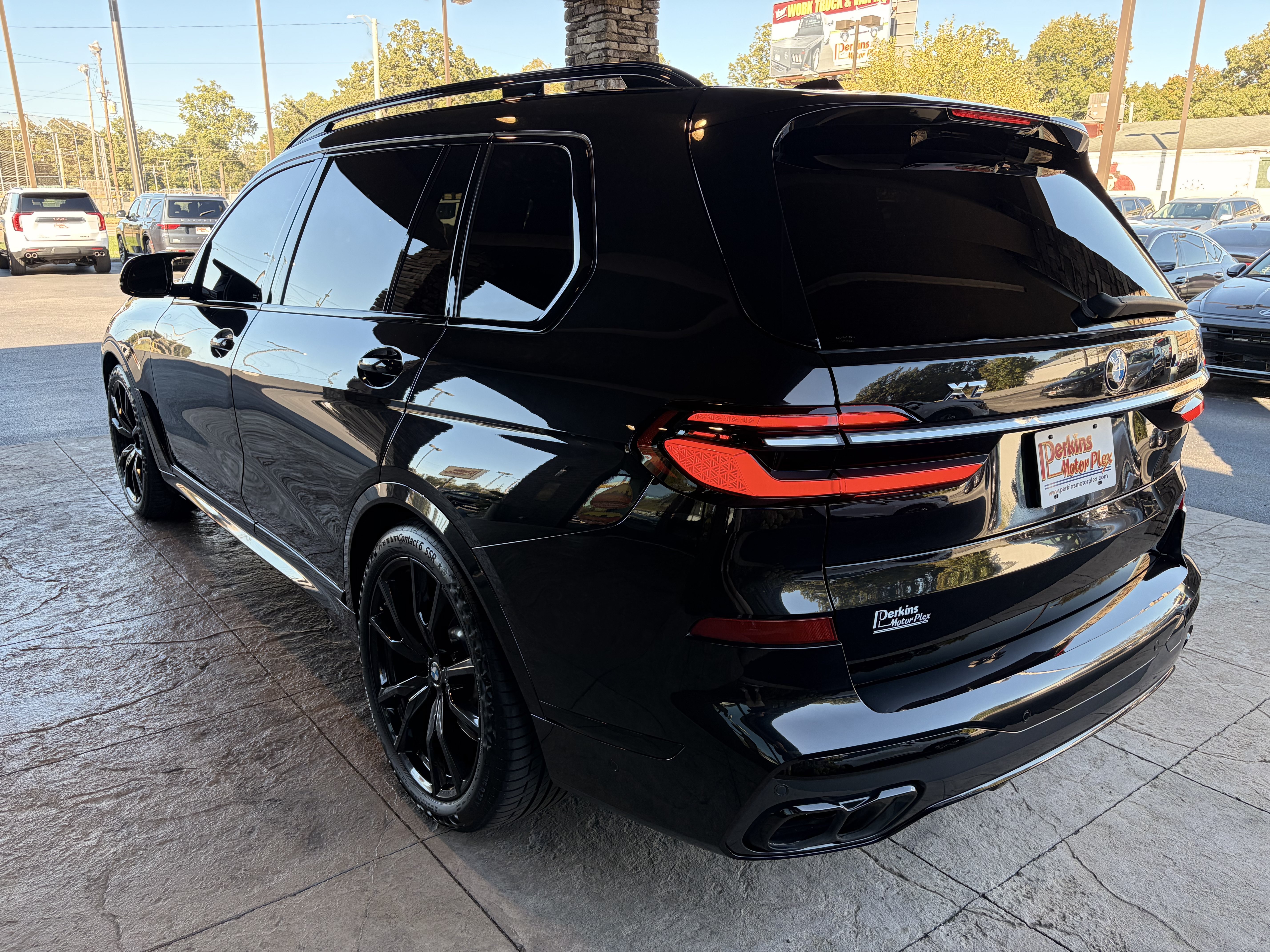 Used 2023 BMW X7 M60i w/ Executive Package AWD/4WD image 8