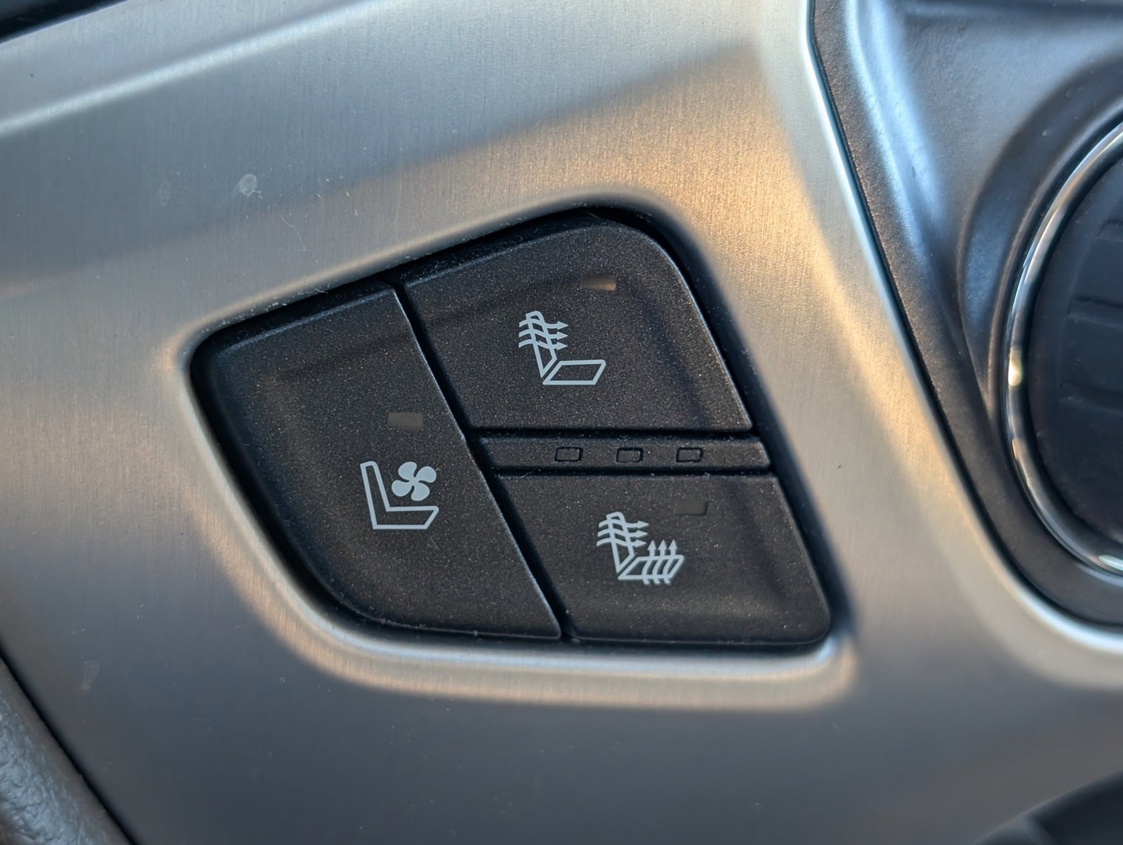 Used 2018 GMC Sierra 1500 SLT image 10