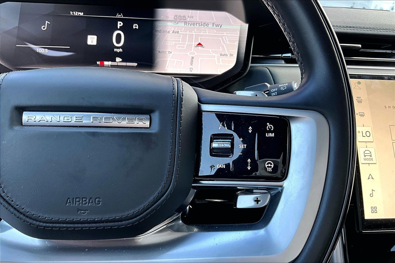 Used 2024 Land Rover Range Rover SE image 18