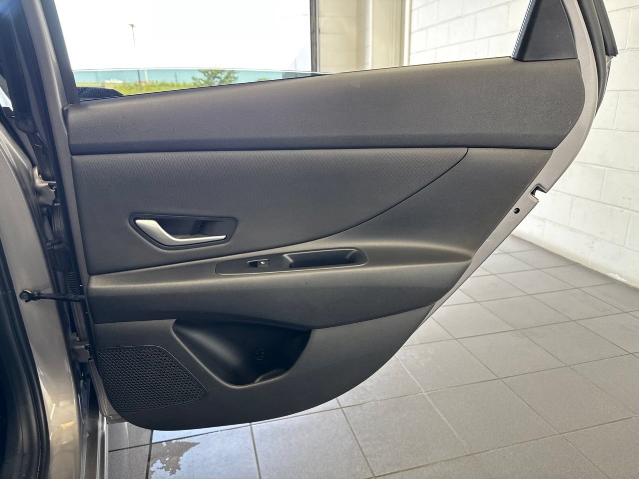 Used 2024 Hyundai Elantra Limited FWD image 44