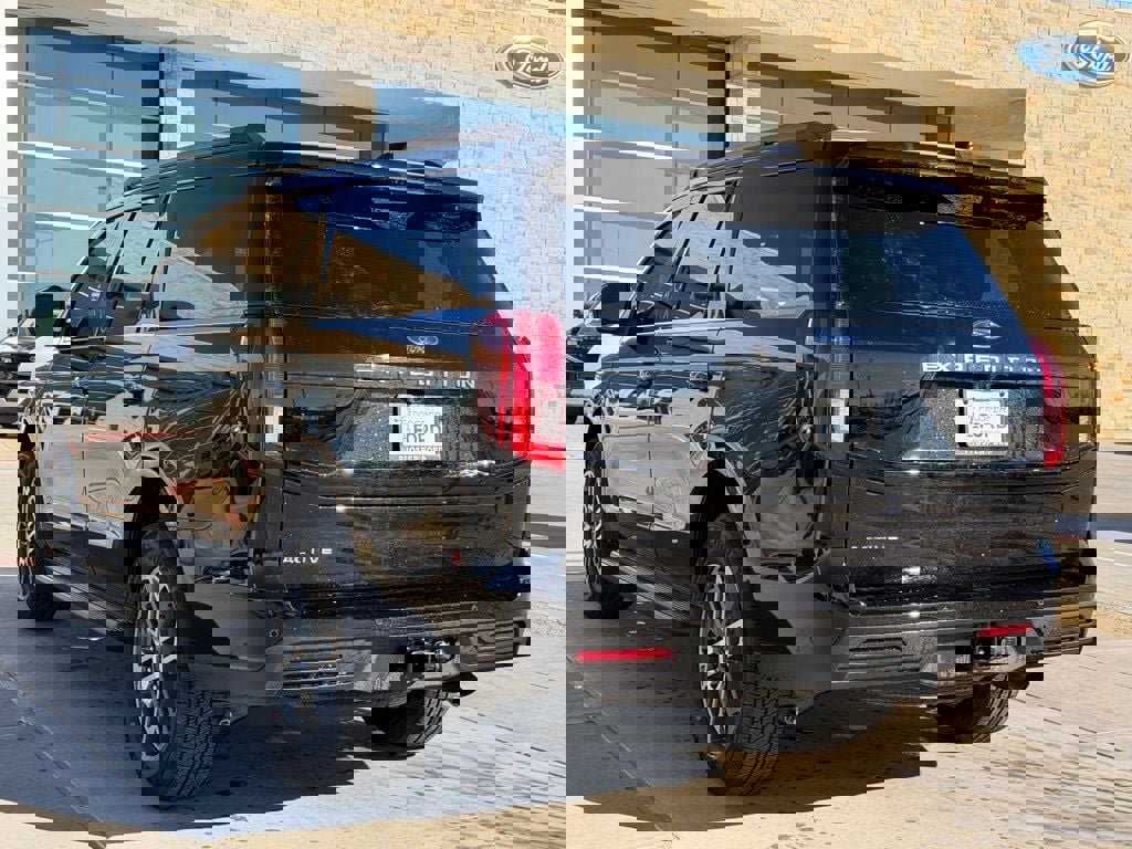 New 2025 Ford Expedition Active image 33