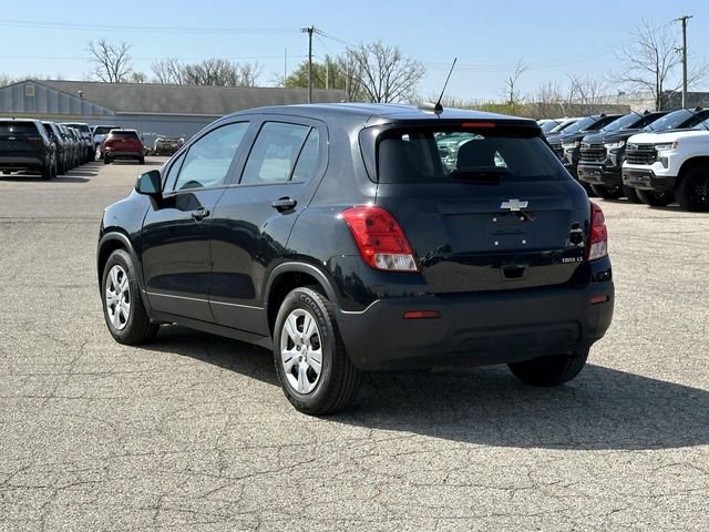 Used 2016 Chevrolet Trax LS FWD image 3