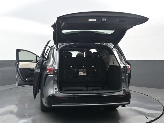 New 2026 Toyota Sienna Limited FWD image 35