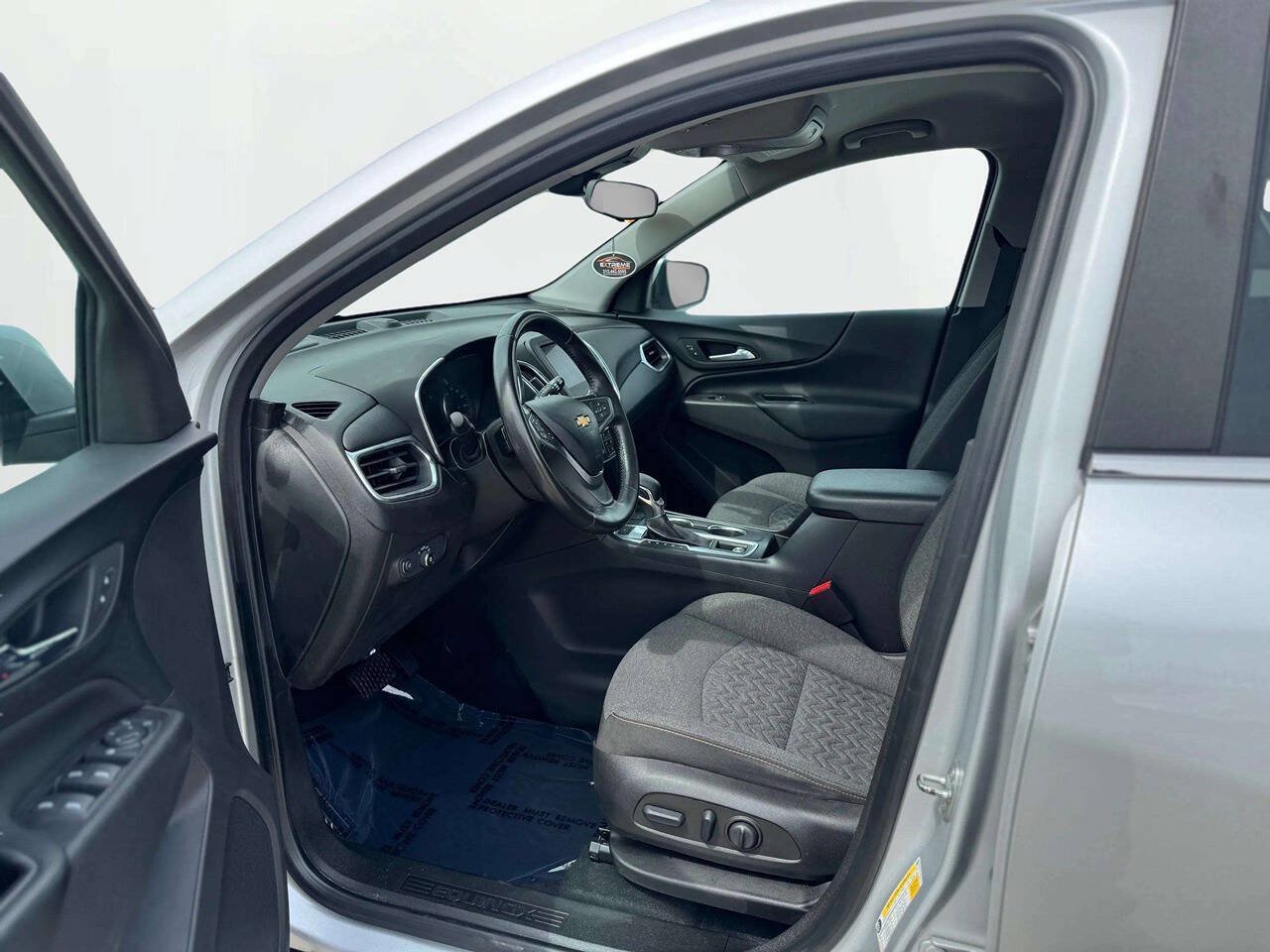 Used 2022 Chevrolet Equinox LT w/ Driver Convenience Package AWD/4WD image 13