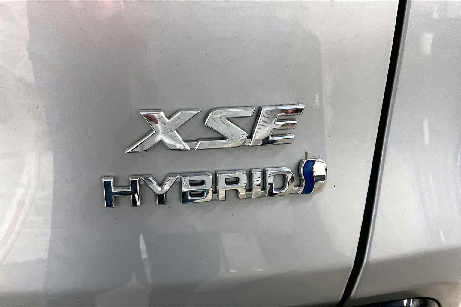 Certified 2024 Toyota RAV4 XSE w/ Weather Package AWD/4WD image 10