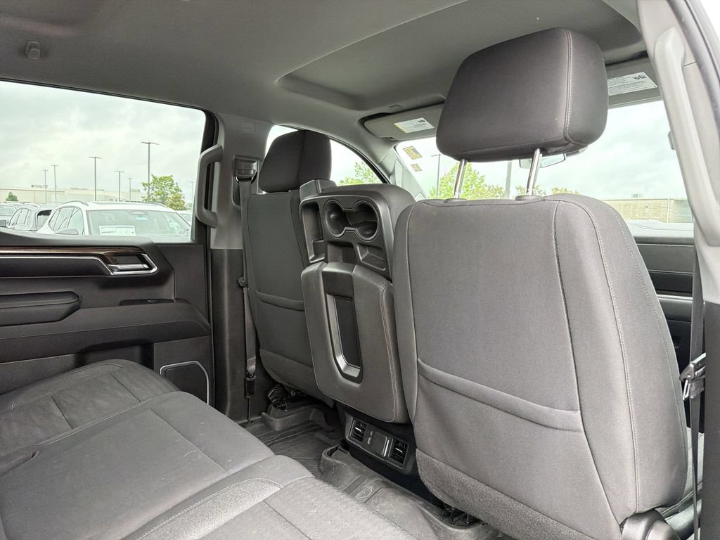 Used 2023 Chevrolet Silverado 1500 LT w/ Protection Package AWD/4WD image 16