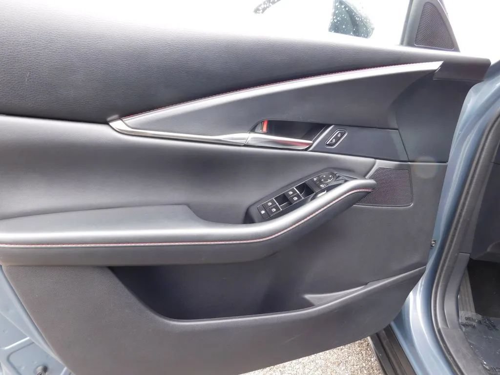 Used 2024 MAZDA CX-30 AWD 2.5 S w/ Preferred Package image 13