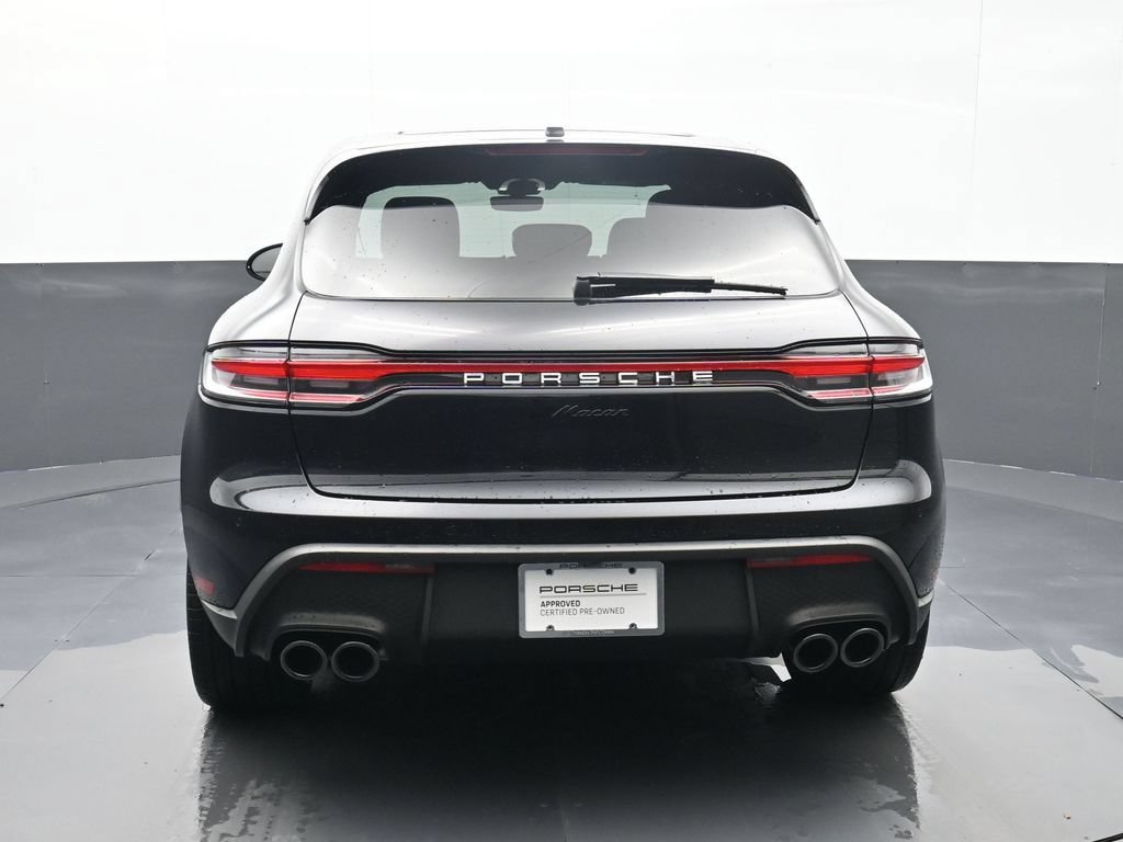 Certified 2025 Porsche Macan AWD/4WD image 22