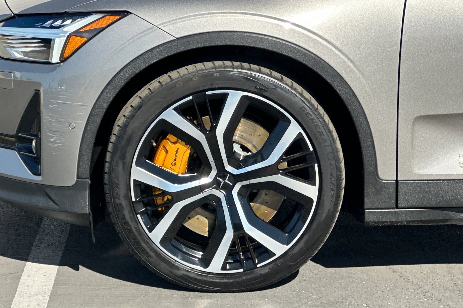 Used 2021 Polestar Polestar 2 w/ Performance Package image 25