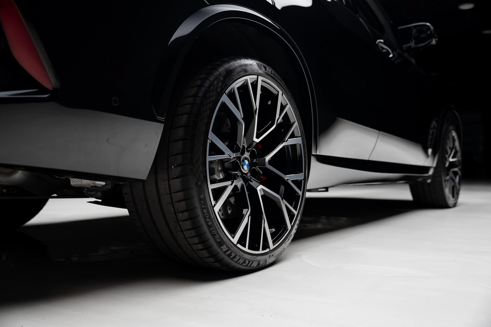 Used 2024 BMW X5 M Competition w/ Executive Package AWD/4WD image 83