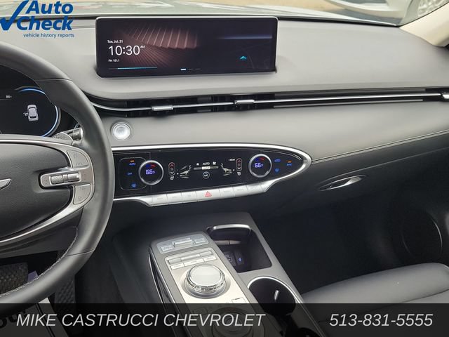 Used 2025 Genesis GV70 2.5T AWD/4WD image 13