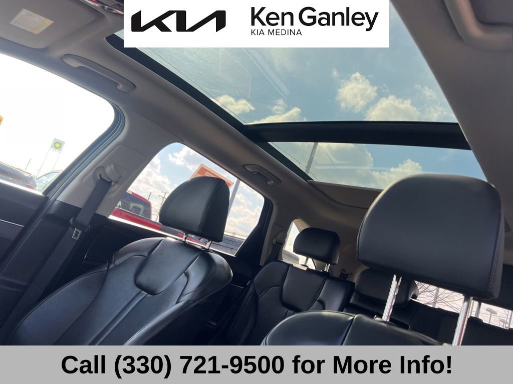 Certified 2025 Kia Sorento S w/ Panoramic Sunroof Package image 44