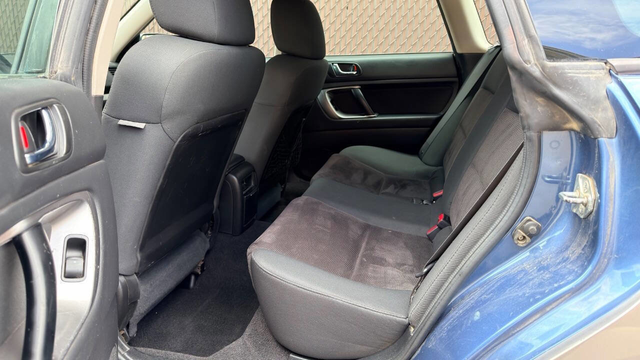 Used 2008 Subaru Outback 2.5i L.L. Bean AWD/4WD image 11