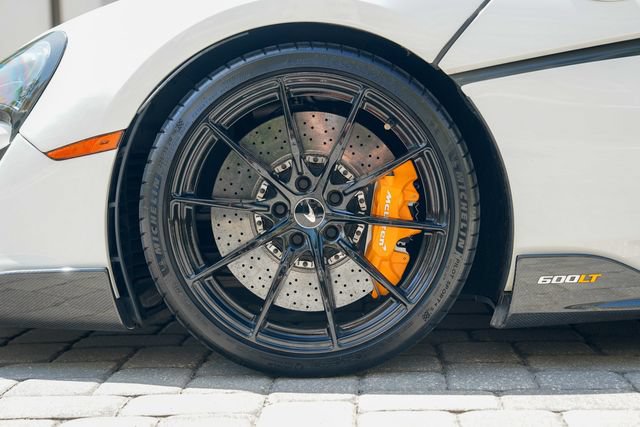 Used 2019 McLaren 600LT RWD image 13