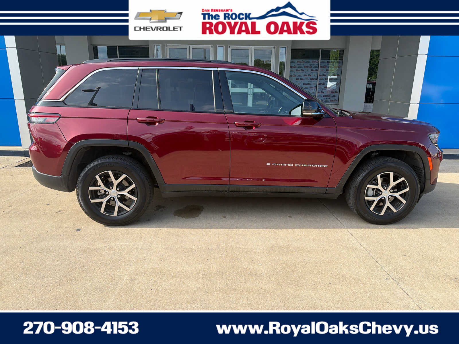Used 2024 Jeep Grand Cherokee Limited AWD/4WD image 7