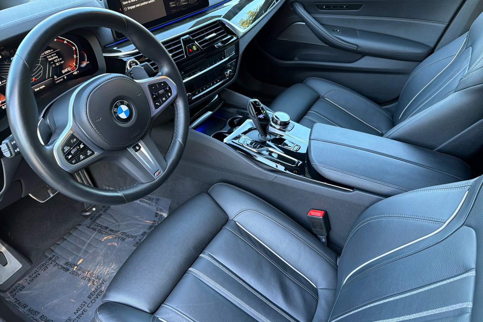 Used 2023 BMW M550i xDrive w/ Executive Package AWD/4WD image 11