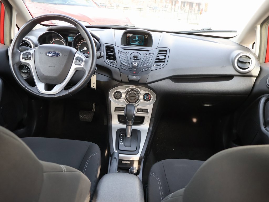 Used 2014 Ford Fiesta SE image 13