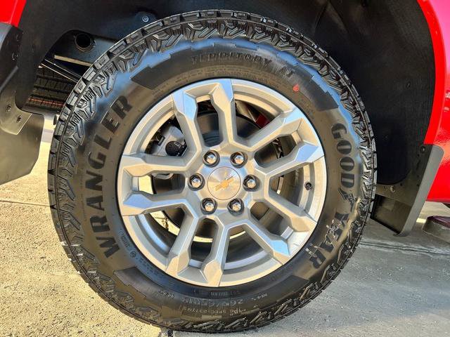 New 2025 Chevrolet Silverado 1500 LT w/ Z71 Off-Road Package image 14