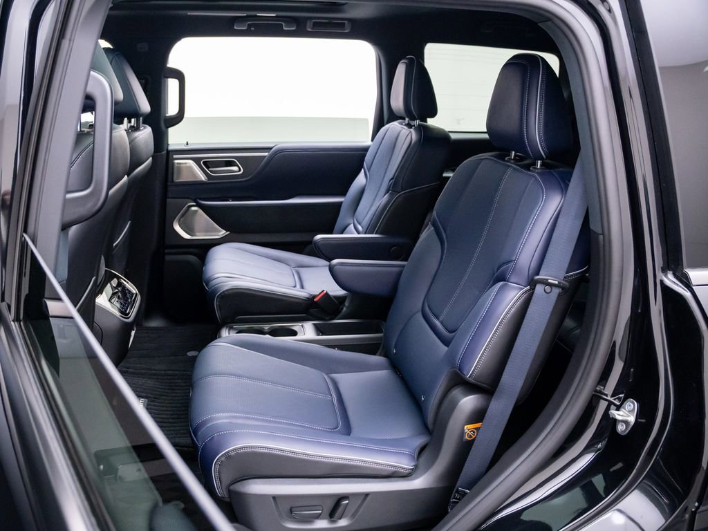 New 2026 INFINITI QX80 4WD w/ Sport Exterior Package image 16
