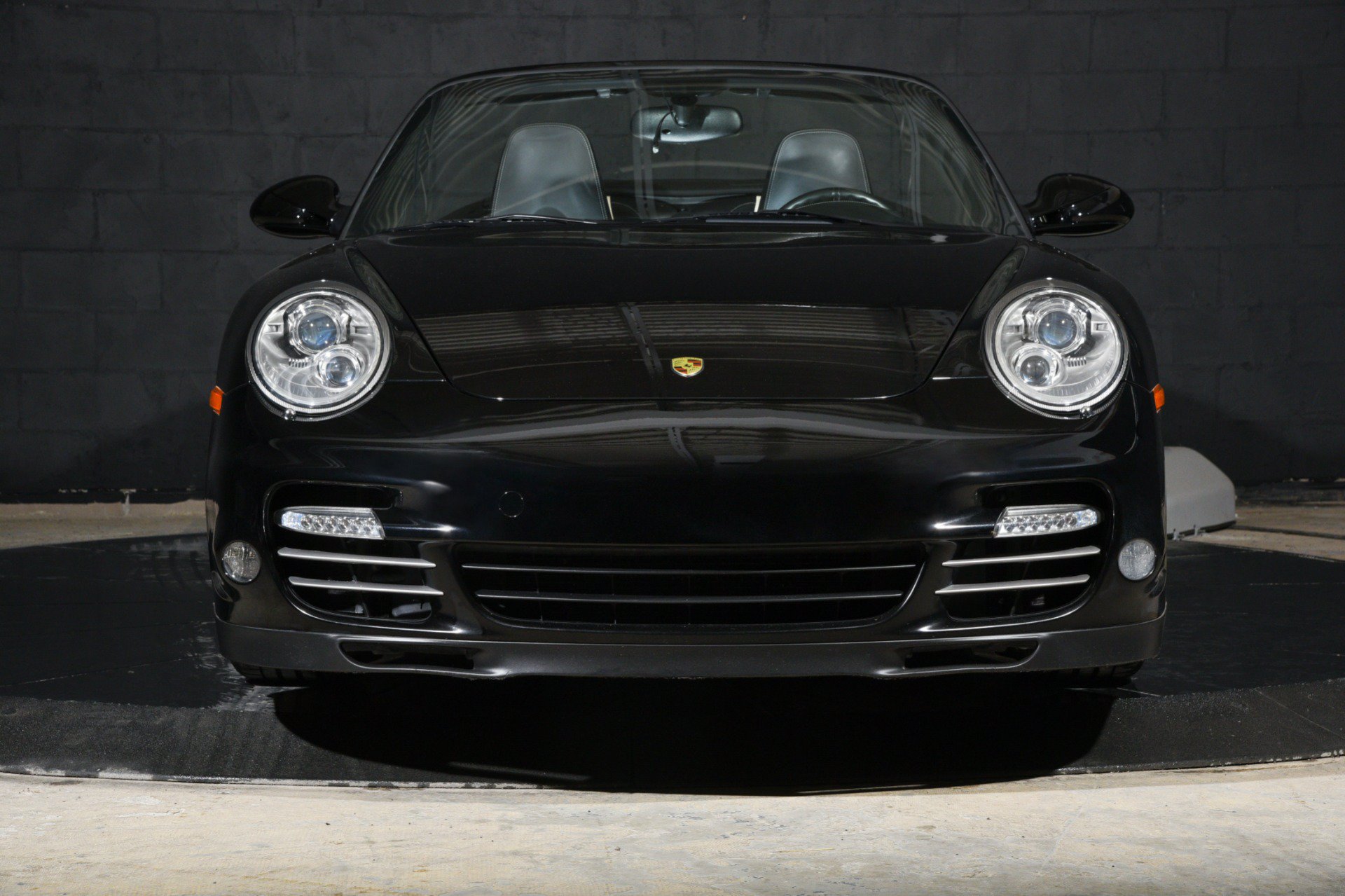 Used 2011 Porsche 911 Turbo S AWD/4WD image 11