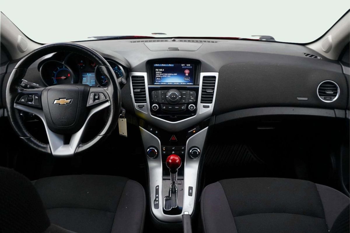 Used 2014 Chevrolet Cruze Eco image 17