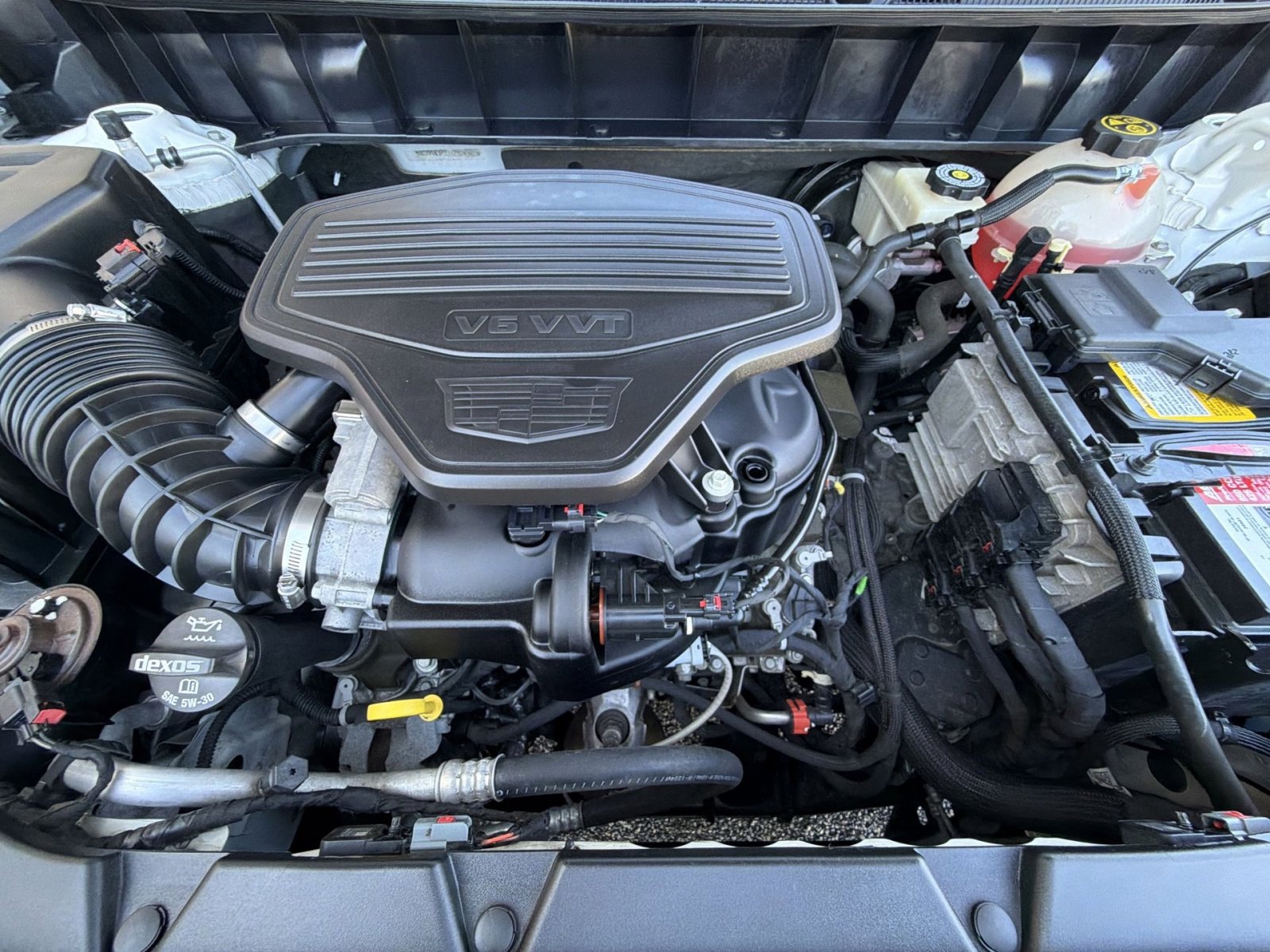 Used 2017 Cadillac XT5 Luxury w/ Driver Awareness Package image 28