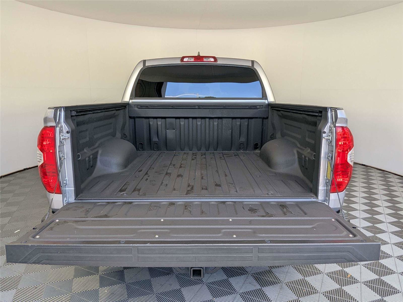 Used 2021 Toyota Tundra SR5 RWD image 7