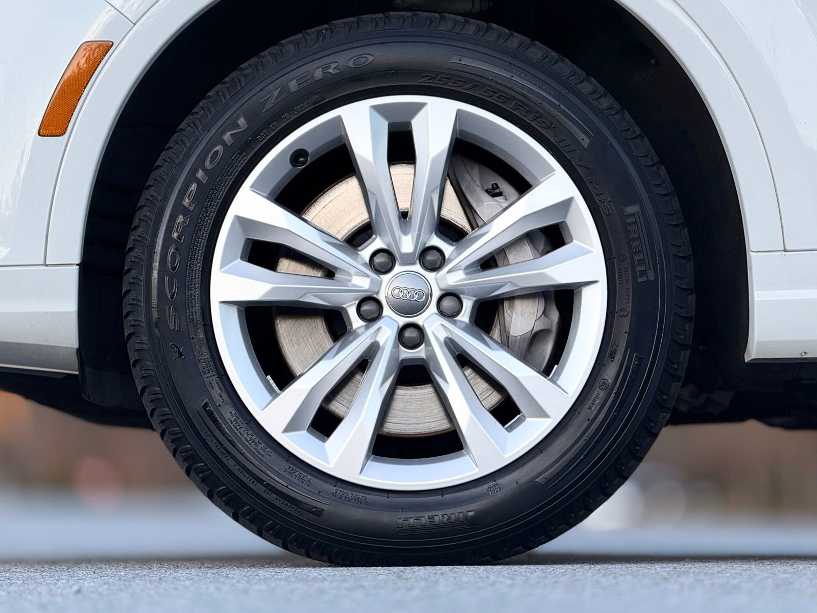 Used 2018 Audi Q7 3.0T Premium Plus image 17