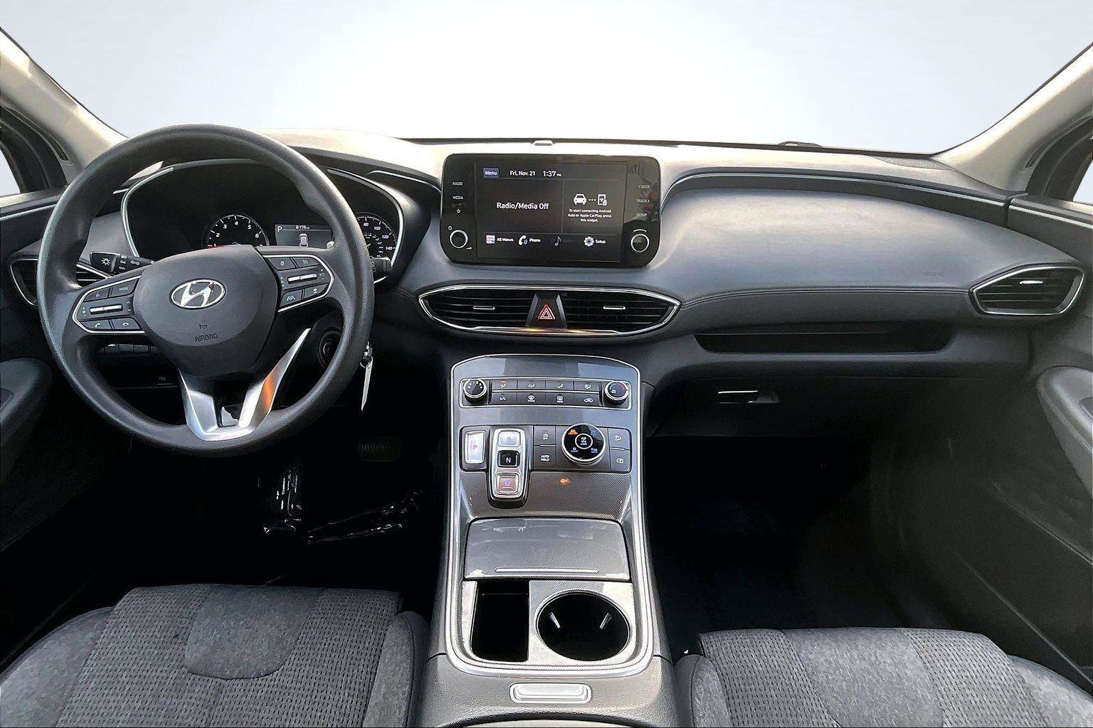 Used 2023 Hyundai Santa Fe SE image 16