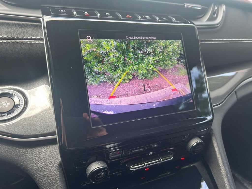 Used 2022 Jeep Grand Cherokee L Altitude image 19