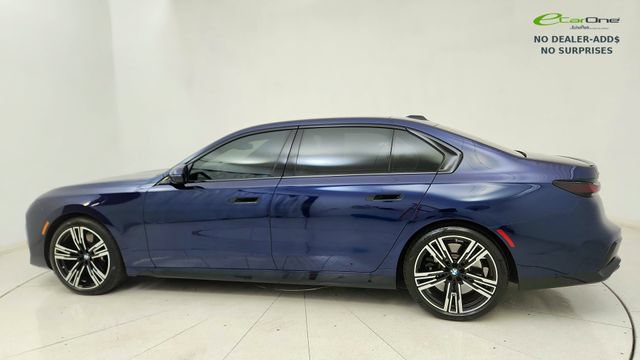 Used 2023 BMW 760i xDrive AWD/4WD image 4