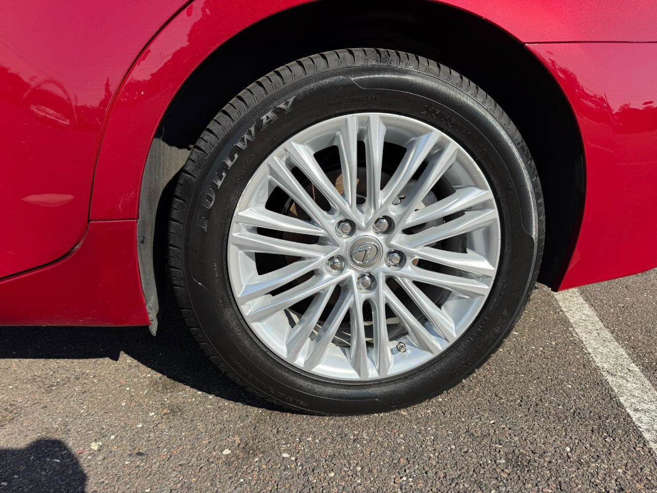 Used 2014 Lexus ES 350 w/ Luxury Package FWD image 9