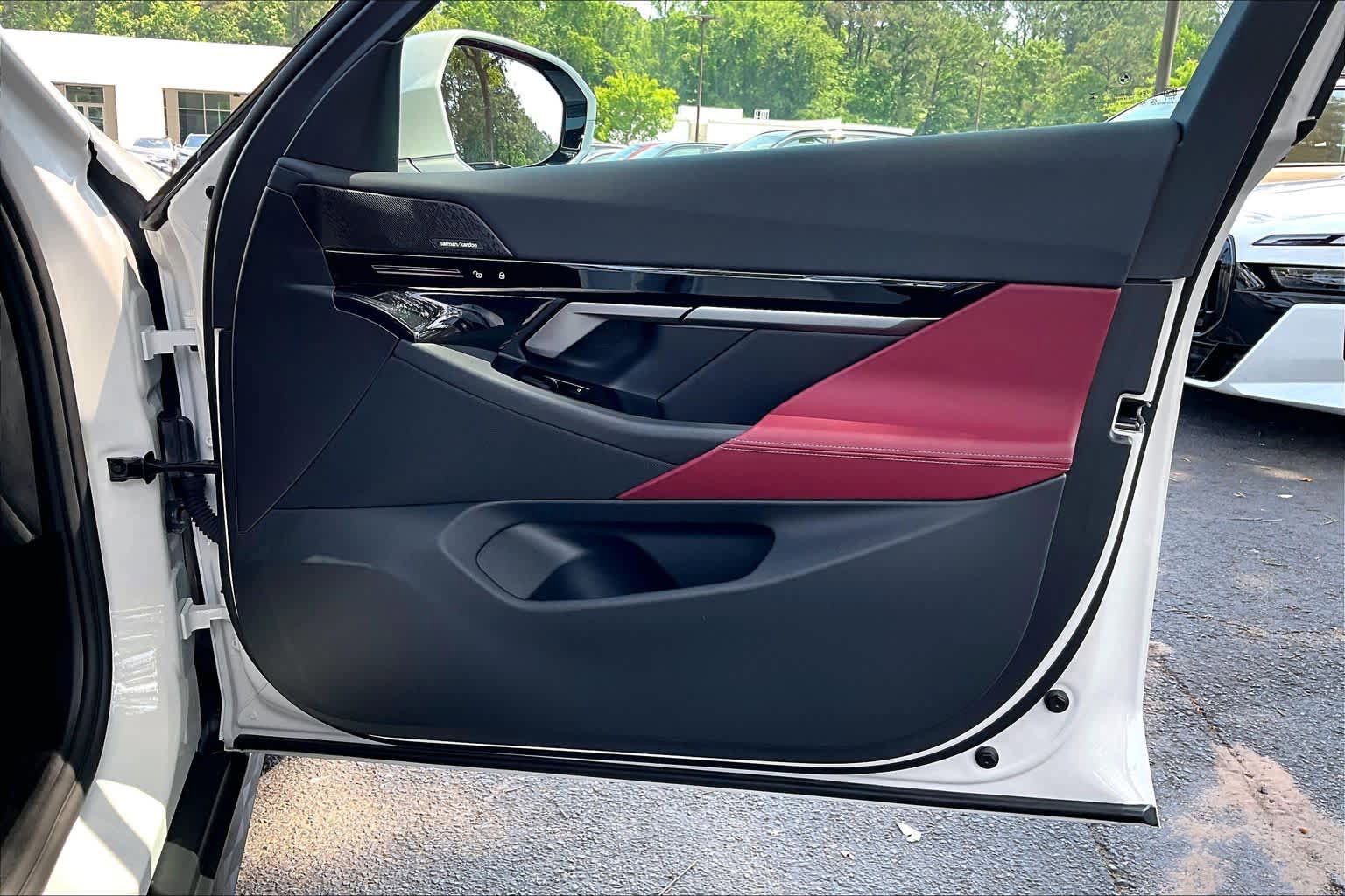 Certified 2026 BMW 530i RWD image 22