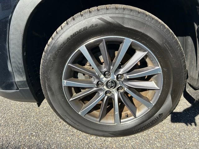 Used 2018 Toyota Highlander XLE AWD/4WD image 9