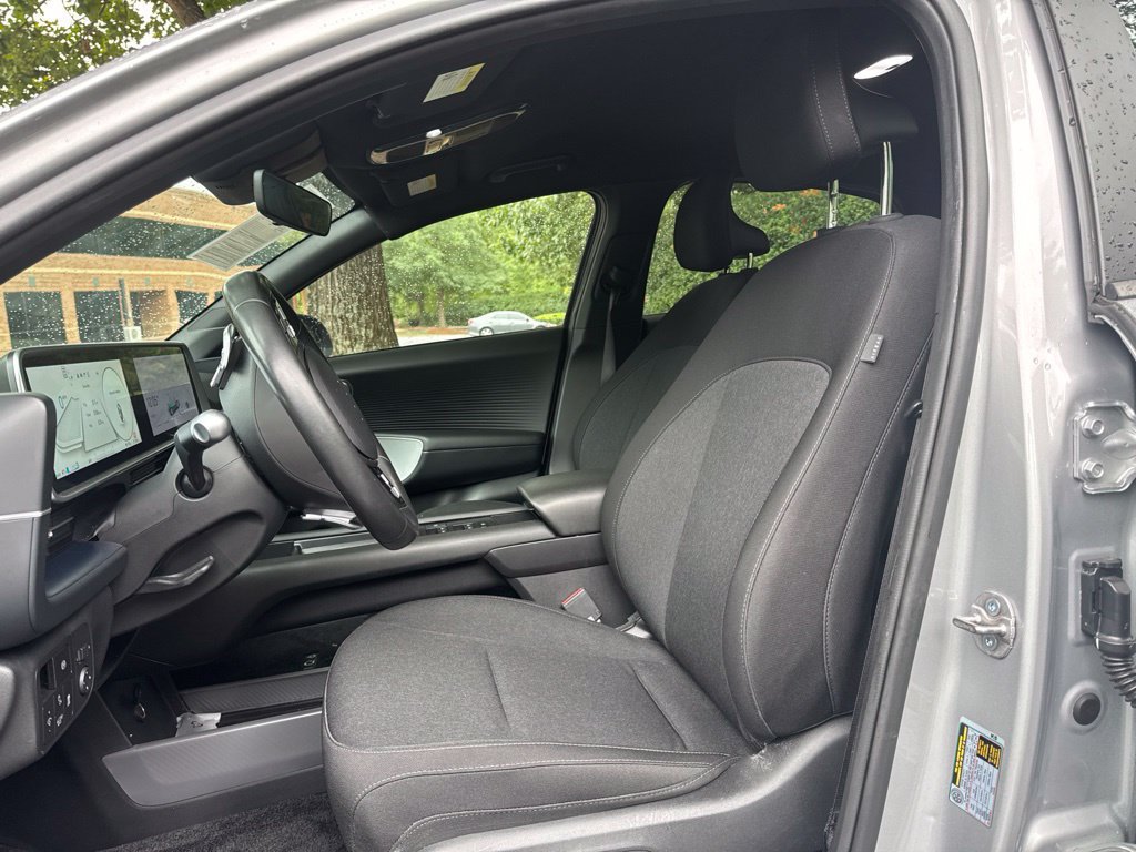 Used 2024 Hyundai Ioniq 6 SE RWD image 7